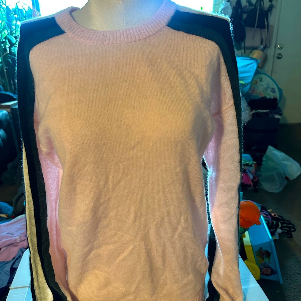 Minnie rose sweater